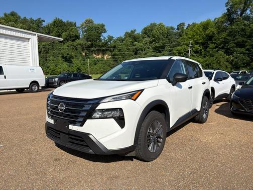 Glacier White 2024 Nissan Rogue S