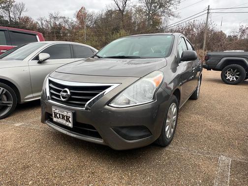 2015 Nissan Versa 1.6 S+
