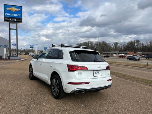 2023 Audi Q5 45 S line Premium Plus