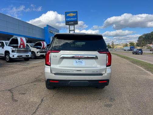 2022 GMC Yukon SLE