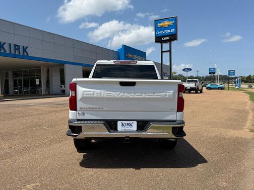 Summit White 2026 Chevrolet Silverado 1500 LT