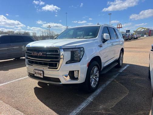 2023 GMC Yukon SLT