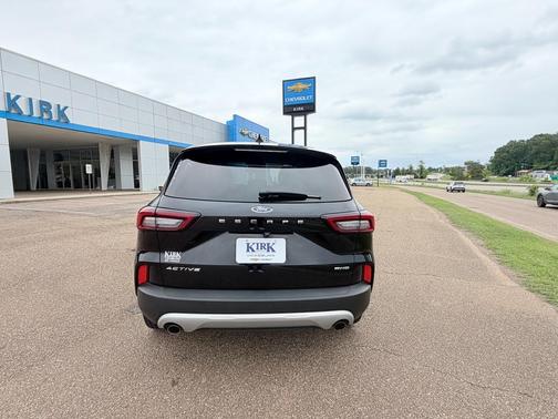 Agate Black Metallic 2024 Ford Escape Active