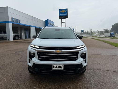 Polar White Tricoat 2026 Chevrolet Traverse High Country