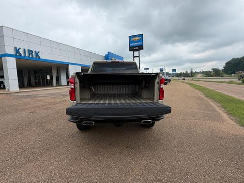 Sand Dune Metallic 2023 Chevrolet Silverado 1500 LT Trail Boss