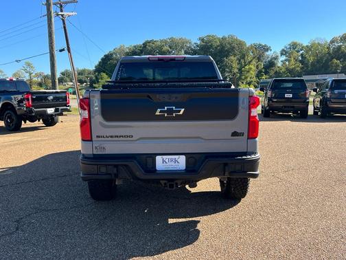 2024 Chevrolet Silverado 1500 ZR2