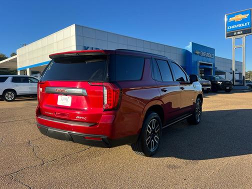 2021 GMC Yukon 4WD AT4