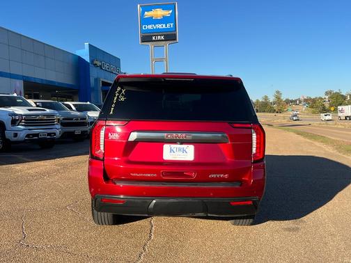 2021 GMC Yukon 4WD AT4