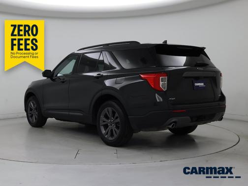 Green 2023 Ford Explorer XLT