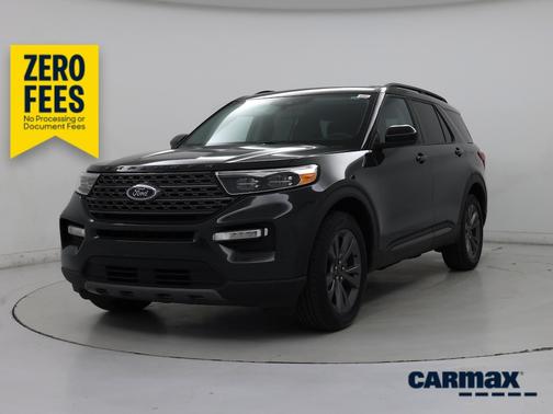 Green 2023 Ford Explorer XLT