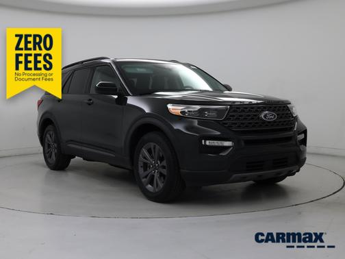 Green 2023 Ford Explorer XLT