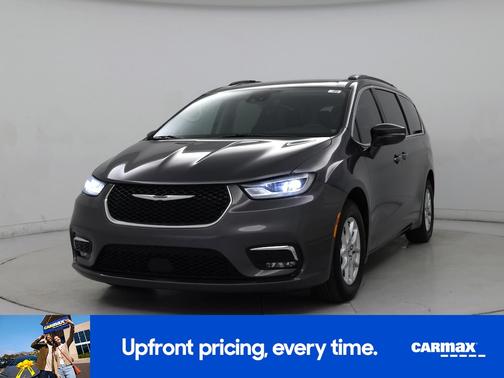 Gray 2022 Chrysler Pacifica Touring L