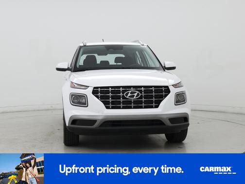 White 2025 Hyundai VENUE SEL