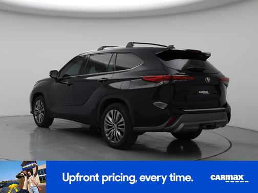 Gray 2021 Toyota Highlander Platinum