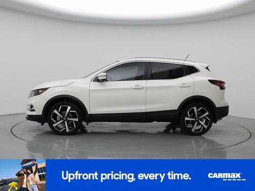 White 2022 Nissan Rogue Sport SL