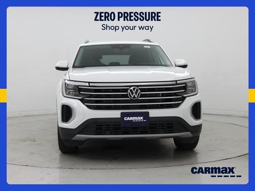 White 2024 Volkswagen Atlas SE