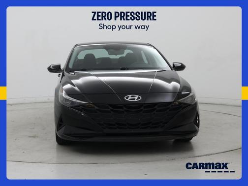 Black 2021 Hyundai ELANTRA SE