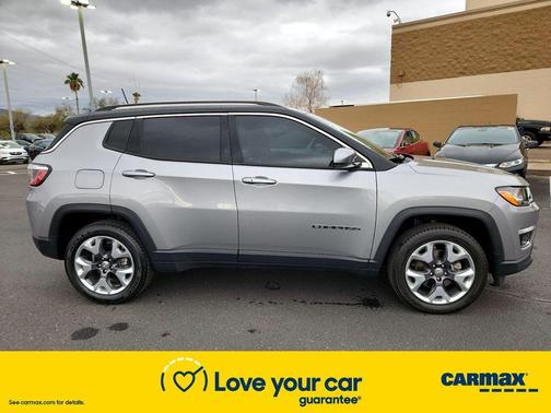Photo 4 of 24 of 2019 Jeep Compass Limited