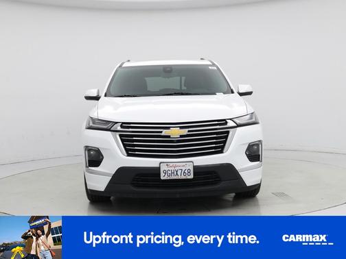 White 2023 Chevrolet Traverse Premier