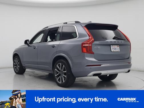 2017 Volvo XC90 T5 Momentum