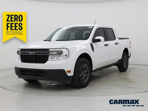 White 2023 Ford Maverick XLT