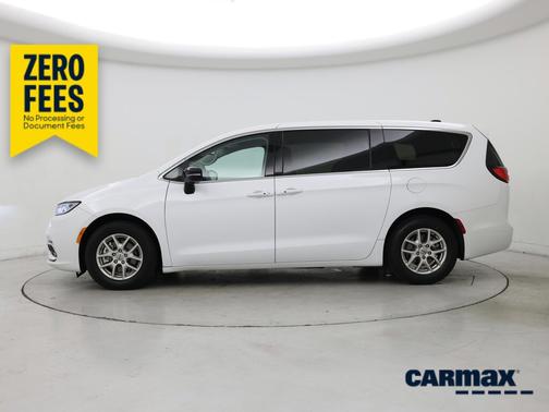 White 2024 Chrysler Pacifica Touring L