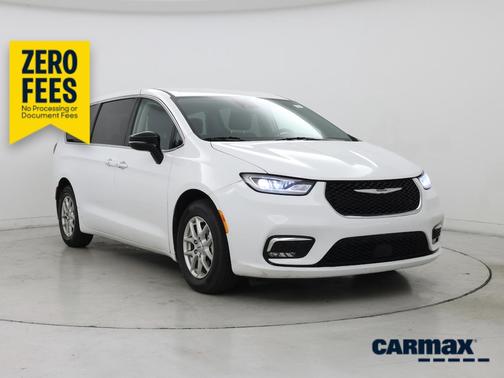 White 2024 Chrysler Pacifica Touring L