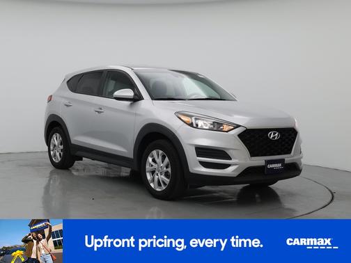Gray 2019 Hyundai TUCSON SE