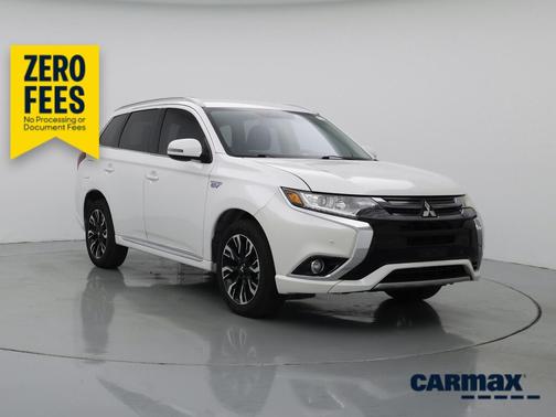 White 2018 Mitsubishi Outlander PHEV SEL