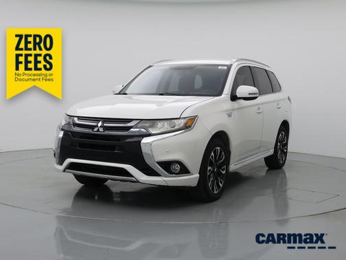 White 2018 Mitsubishi Outlander PHEV SEL