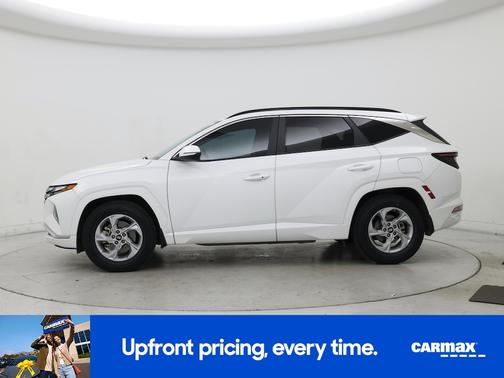 White 2022 Hyundai TUCSON SEL