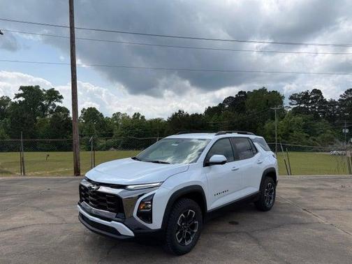Polar White Tricoat 2026 Chevrolet Equinox FWD ACTIV