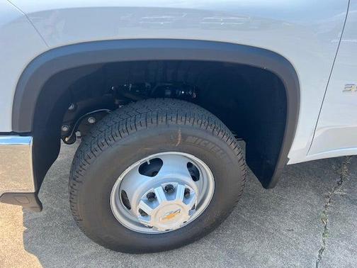 2025 Chevrolet Silverado 3500 WT