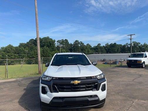 2025 Chevrolet Colorado WT