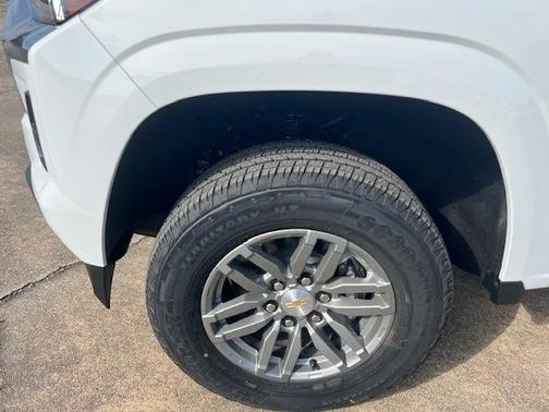 2025 Chevrolet Colorado WT