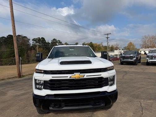 2026 Chevrolet Silverado 2500 Custom