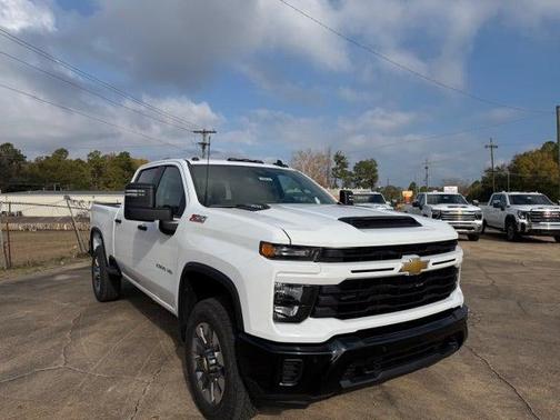 2026 Chevrolet Silverado 2500 Custom