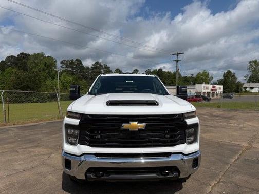 Summit White 2026 Chevrolet Silverado 3500 WT