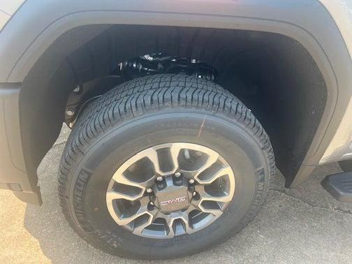 2026 GMC Sierra 2500 SLT