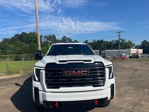 2025 GMC Sierra 2500 AT4
