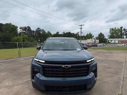 Lakeshore Blue Metallic 2026 Chevrolet Traverse LT