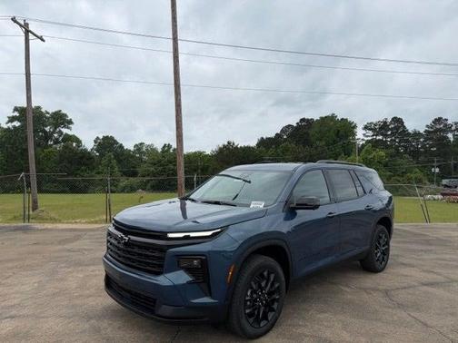 Lakeshore Blue Metallic 2026 Chevrolet Traverse LT