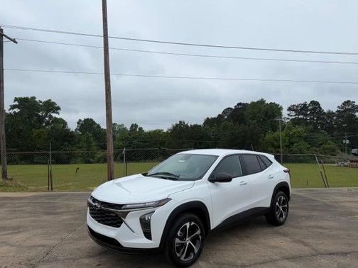 Summit White 2026 Chevrolet Trax FWD 1RS