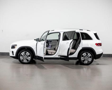 2025 Mercedes-Benz GLB 250 4MATIC