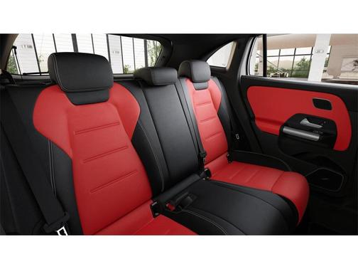 2026 Mercedes-Benz AMG GLA 35 4MATIC