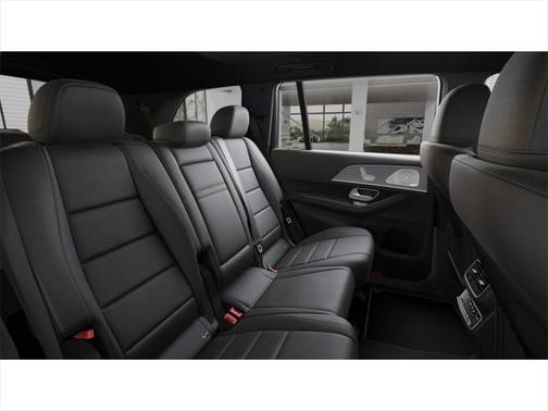 2025 Mercedes-Benz GLS 450 4MATIC