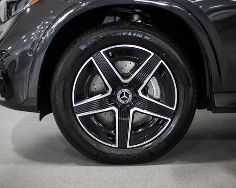 2025 Mercedes-Benz GLC 300 4MATIC