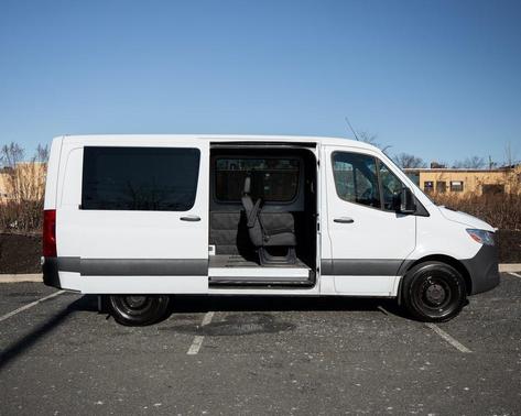 2025 Mercedes-Benz Sprinter 2500 Crew 144 WB