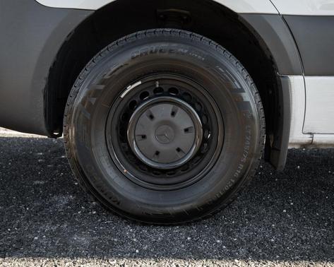 2025 Mercedes-Benz Sprinter 2500 Crew 144 WB