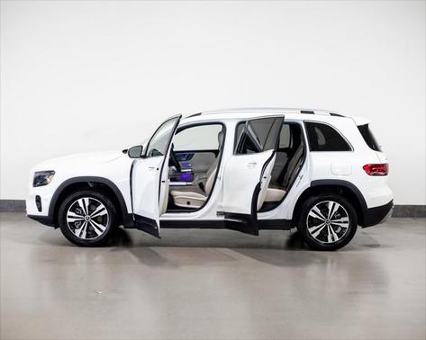 2025 Mercedes-Benz GLB 250 4MATIC